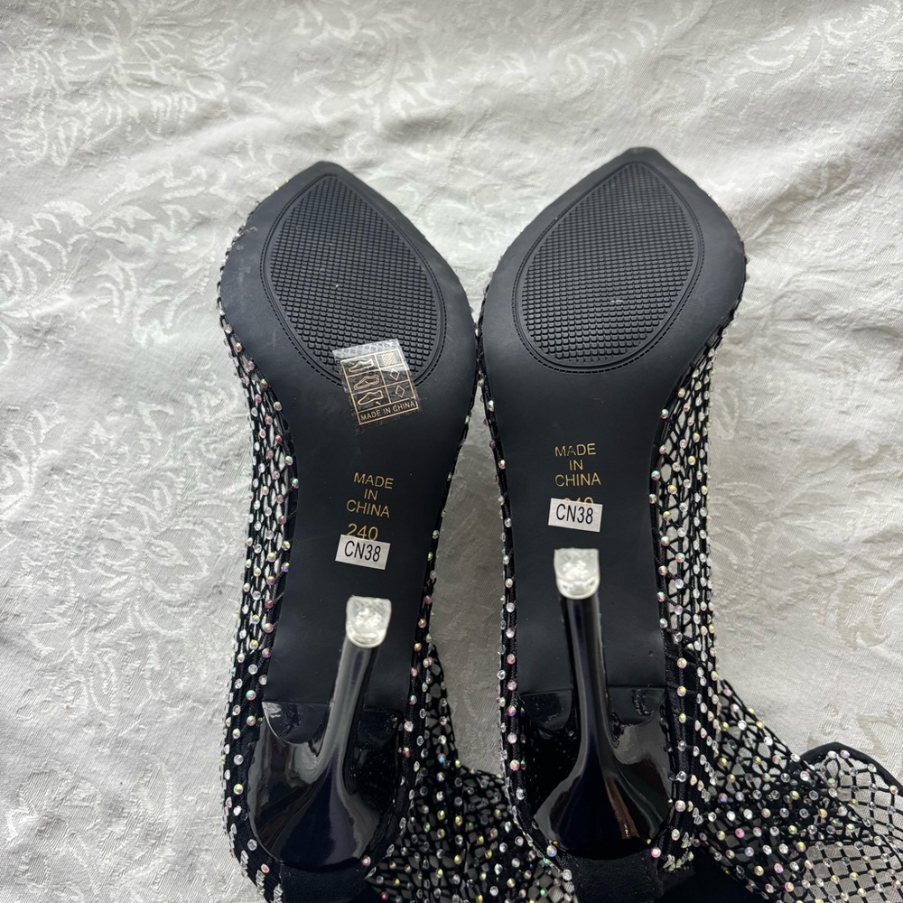 ❤️2/$15 or 3/$21❤️Rhinestone Mesh Ankle Boots, Size 7.5 - Picture 8 of 9
